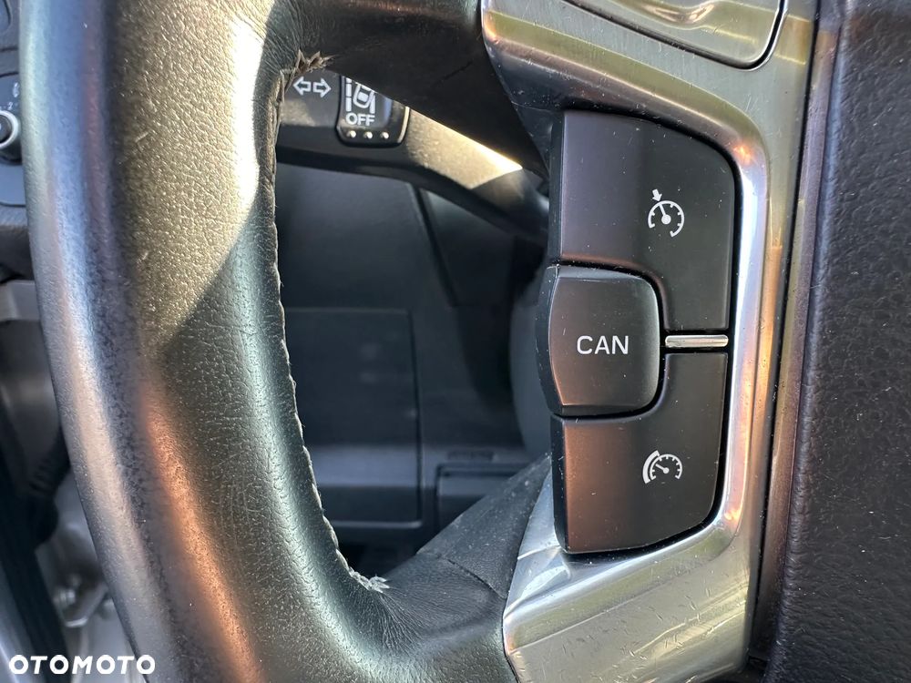 Ford S-Max 2.0 TDCi DPF Titanium - 24