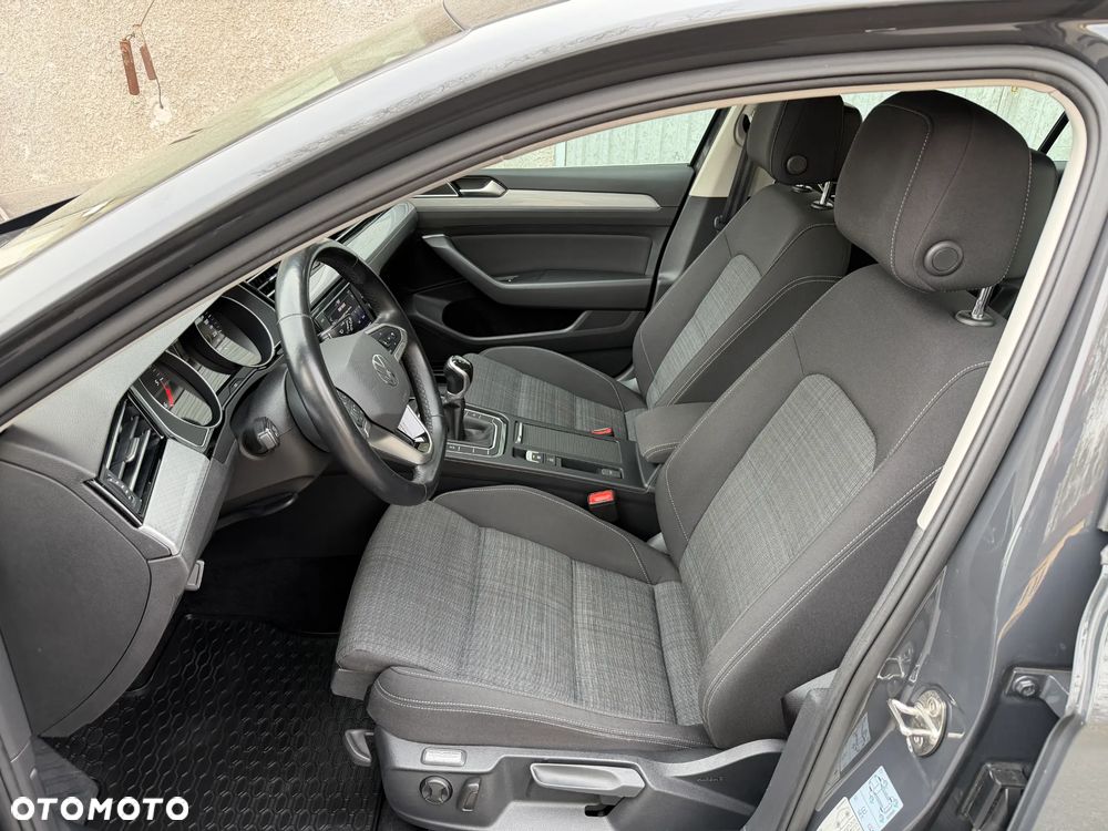 Volkswagen Passat 2.0 TDI BMT Comfortline - 11