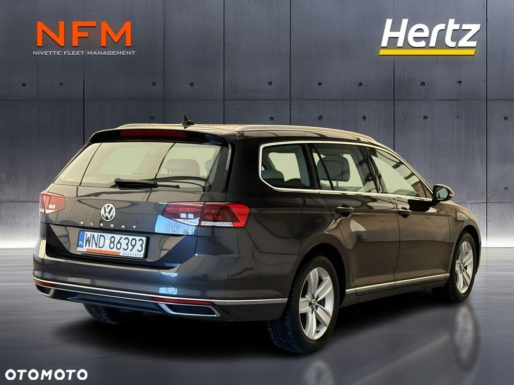 Volkswagen Passat - 5