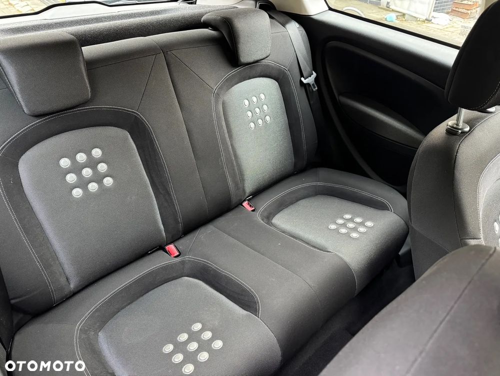 Fiat Grande Punto - 5