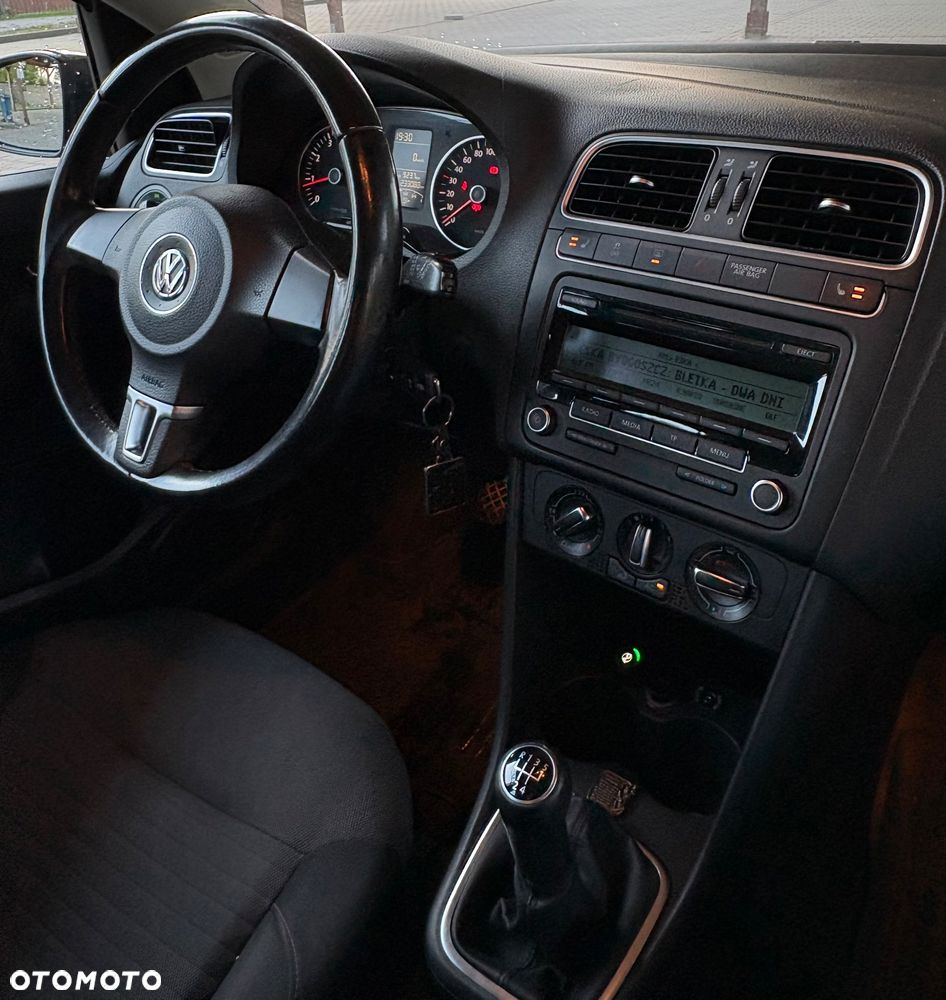 Volkswagen Polo - 10