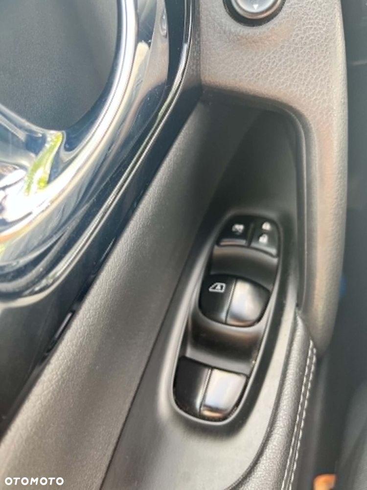 Nissan Qashqai 1.6 DCi Tekna EU6 - 18