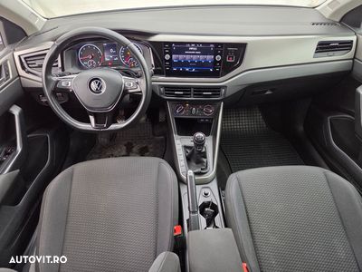 Volkswagen Polo - 4