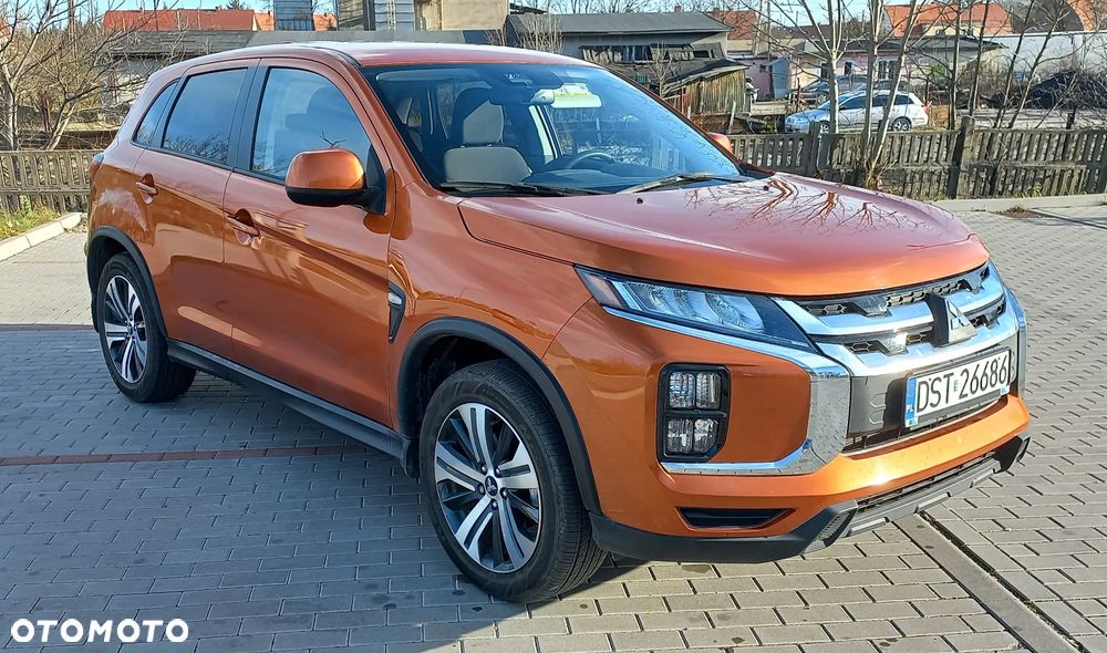 Mitsubishi Outlander - 1