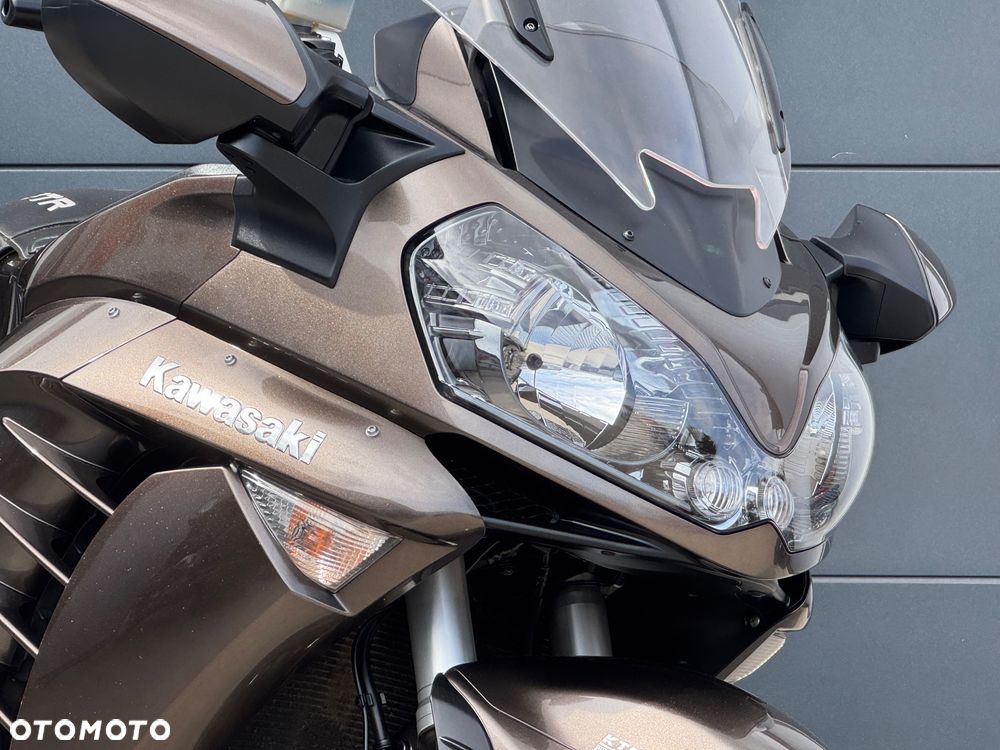 Kawasaki GTR - 5