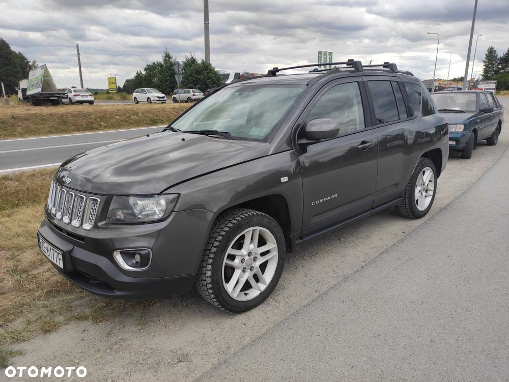 Jeep Compass - 1
