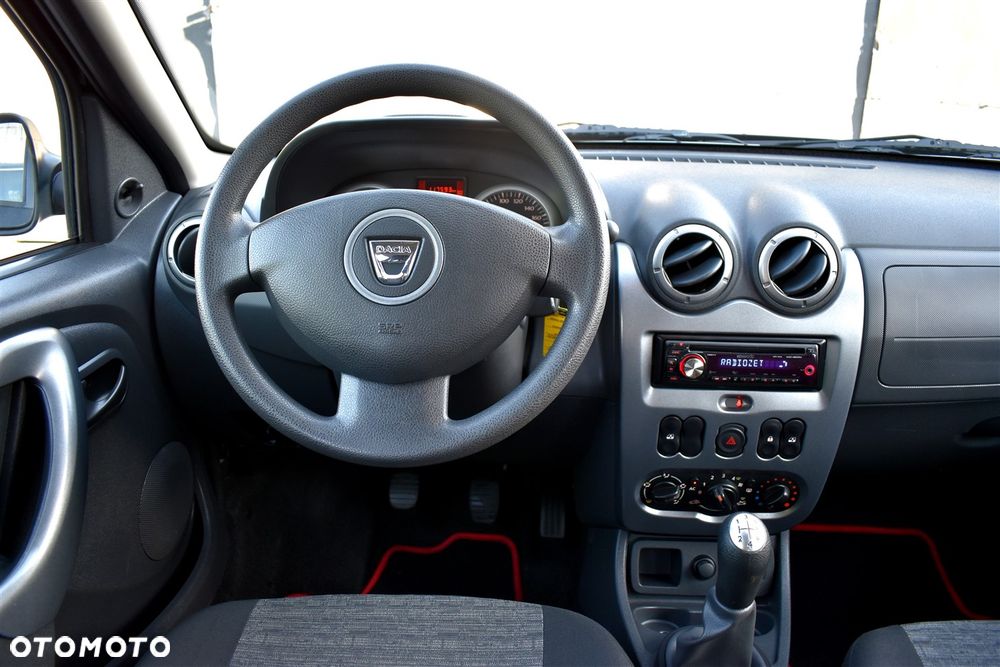 Dacia Duster 1.6 16V 105 4x2 Laureate - 30