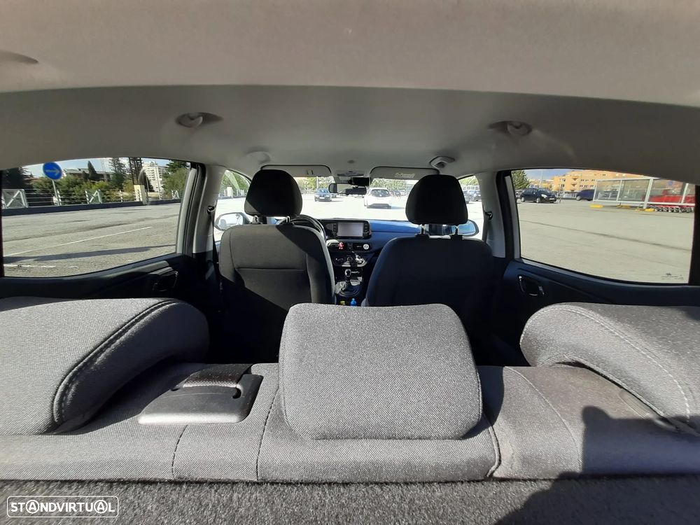 Hyundai i10 1.0 Comfort AMT - 8