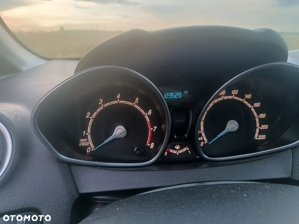 Ford Fiesta 1.0 Ambiente - 2