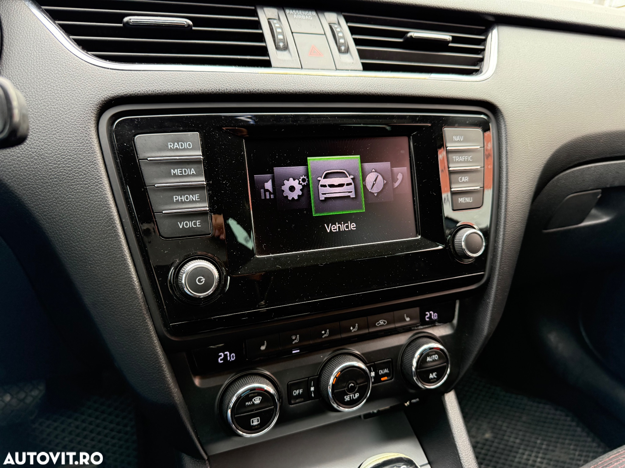 Skoda Octavia Combi Diesel 2.0 TDI DSG Style - 18