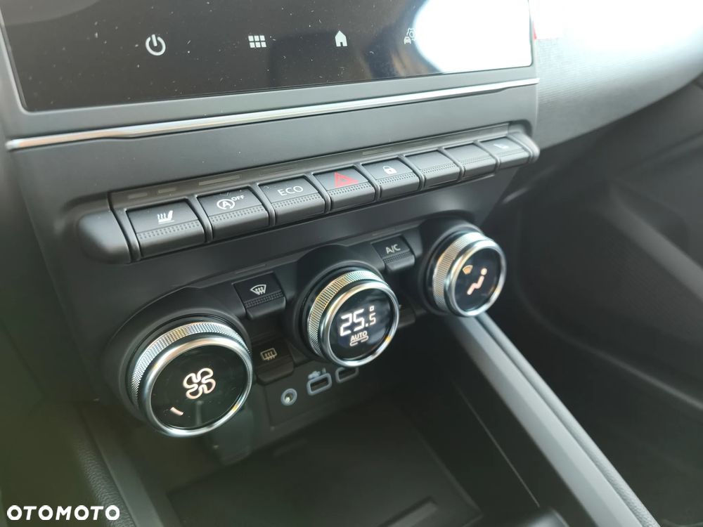 Mitsubishi Colt 1.0T Invite Style Cold - 10