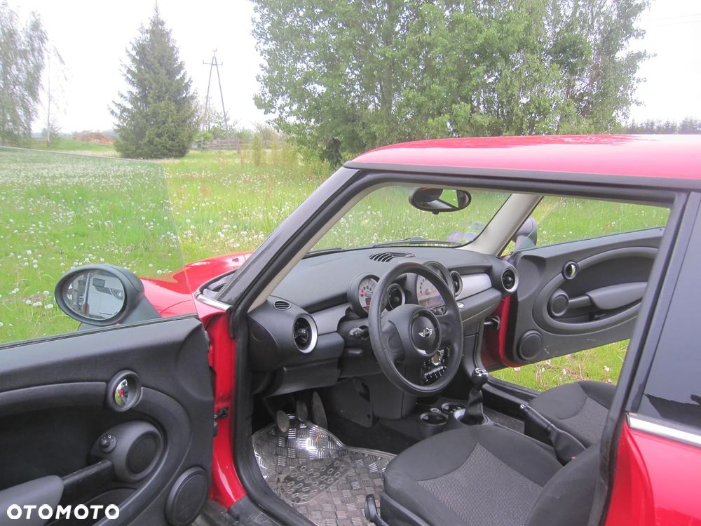 MINI Cooper 50 Mayfair - 9
