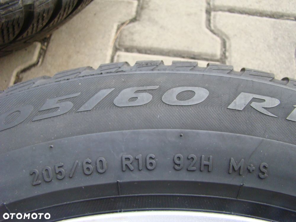 a184 5x114,3 Suzuki Sx4 S-Cross Fiat Sedici 7Jx16 Opony Zima 205/60 R16 - 9