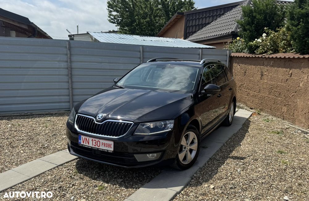 Skoda Octavia 2.0 TDI DSG Style - 2