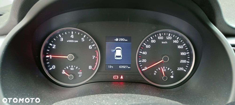 Kia Rio - 11