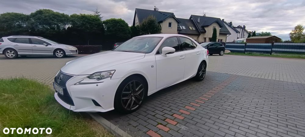 Lexus IS 200t F Sport - 14