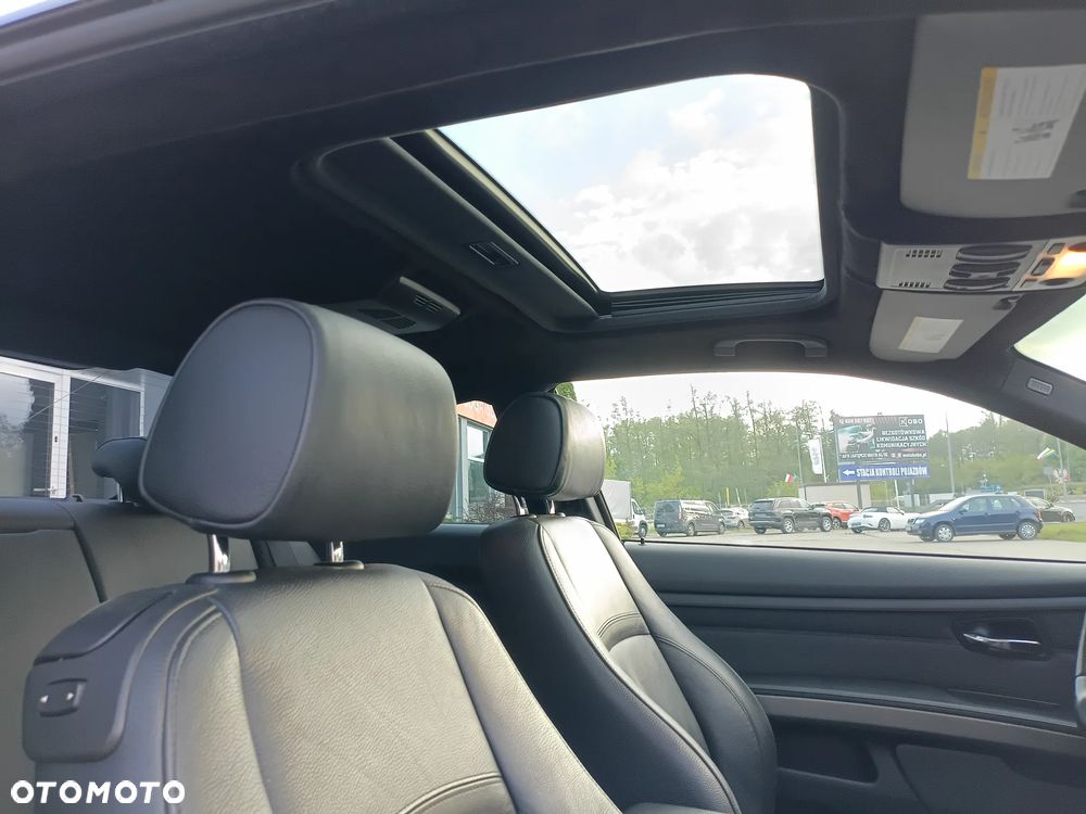 BMW Seria 3 335i xDrive M Sport Edition - 21