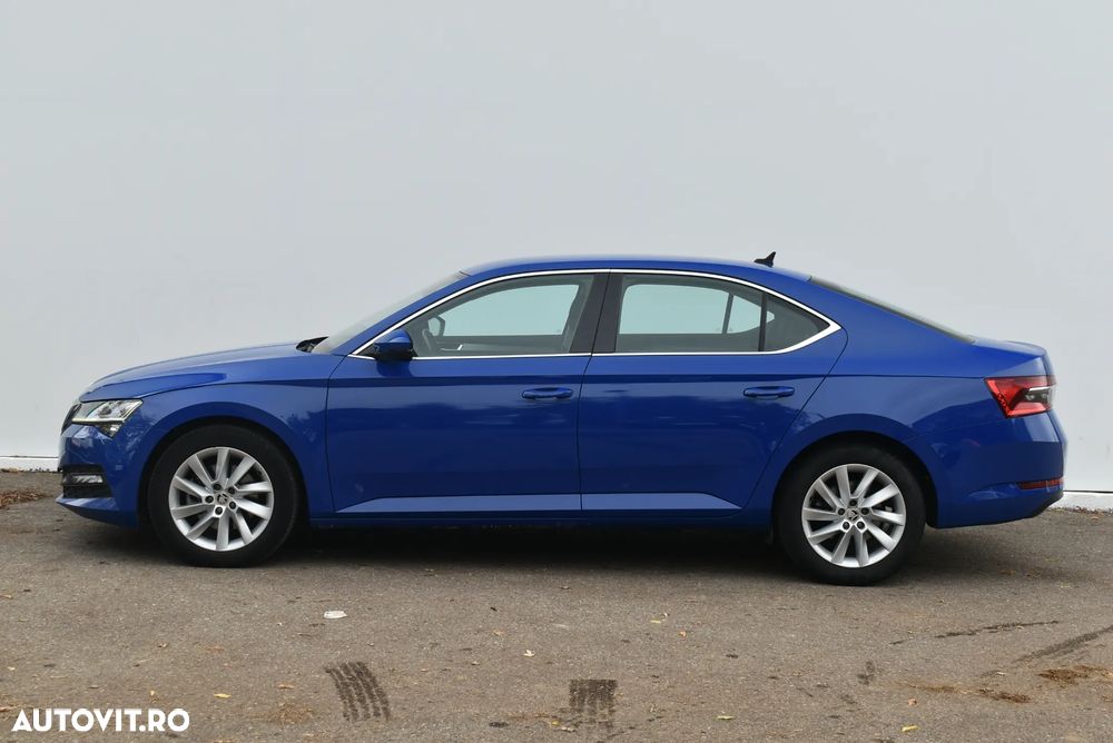 Skoda Superb 2.0 TDI DSG Ambition - 14