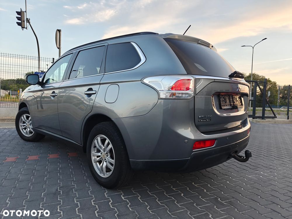 Mitsubishi Outlander 2.2 DI-D 2WD Invite - 21