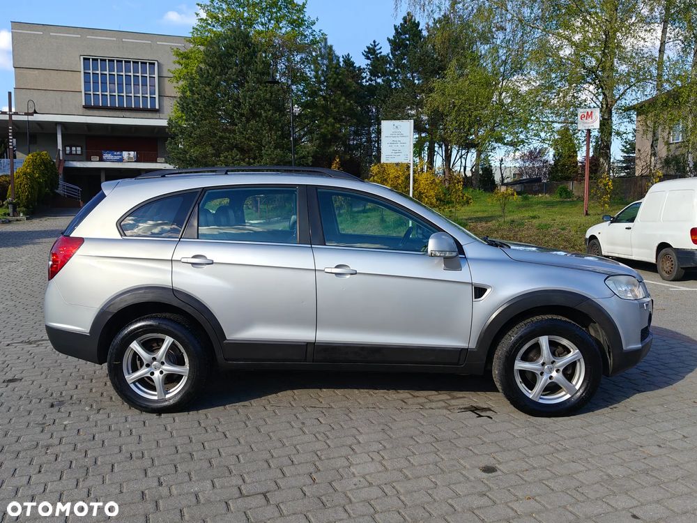 Chevrolet Captiva 2.0 4WD 7 Sitzer LT Exclusive - 9