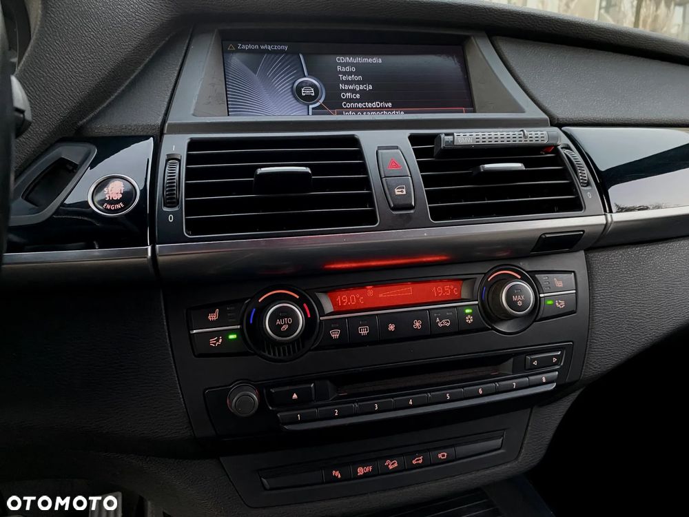 BMW X5 M M50d - 9