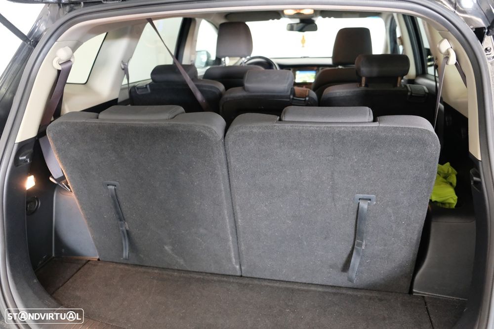 Kia Carens 1.7 CRDi ISG TX - 12