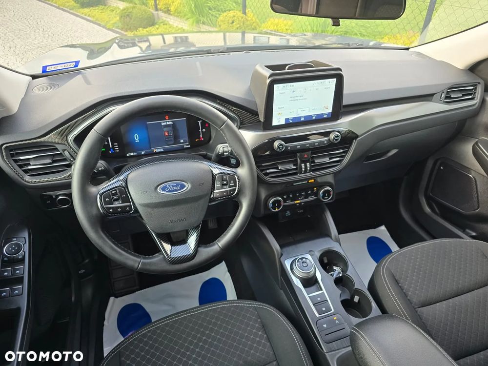 Ford Kuga - 11