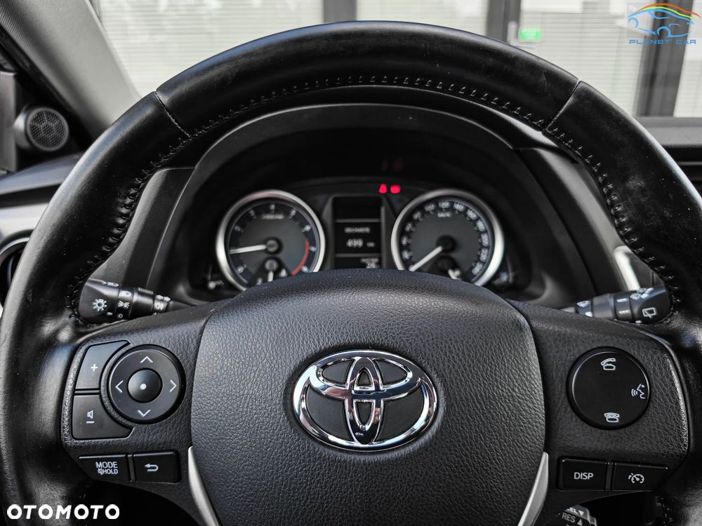 Toyota Auris - 24