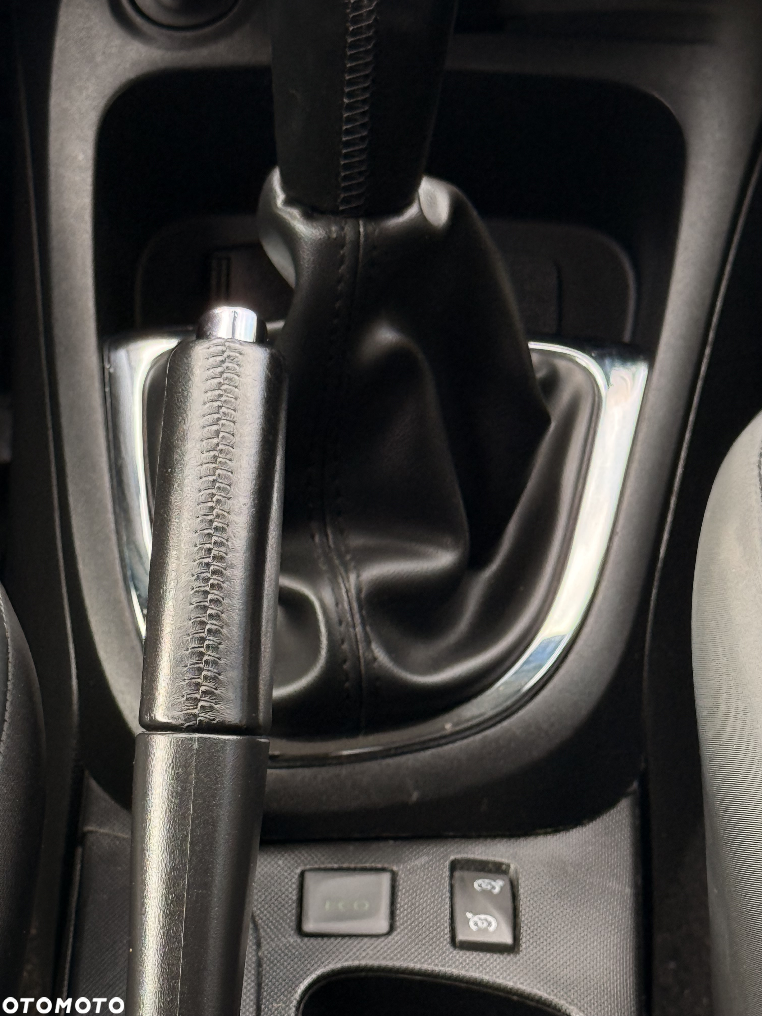 Renault Captur - 23