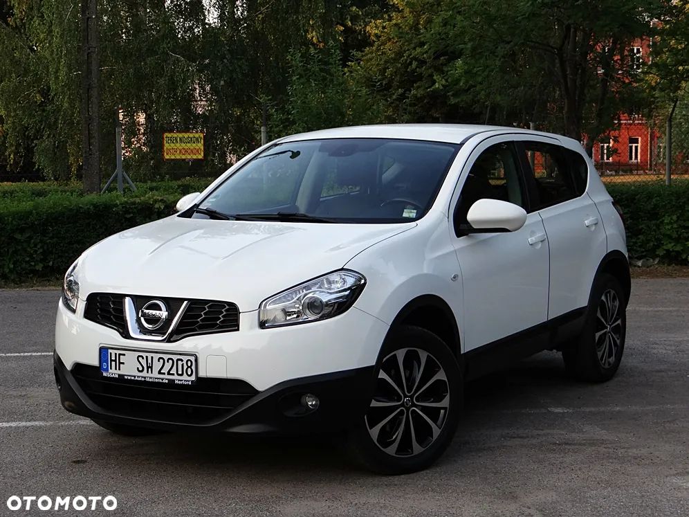 Nissan Qashqai 2.0 lounge - 2