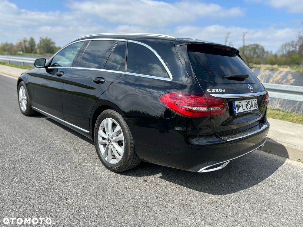 Mercedes-Benz Klasa C 220 d 4Matic 9G-TRONIC Avantgarde - 2