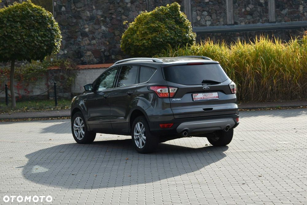 Ford Kuga 2.0 TDCi 4WD Titanium - 4