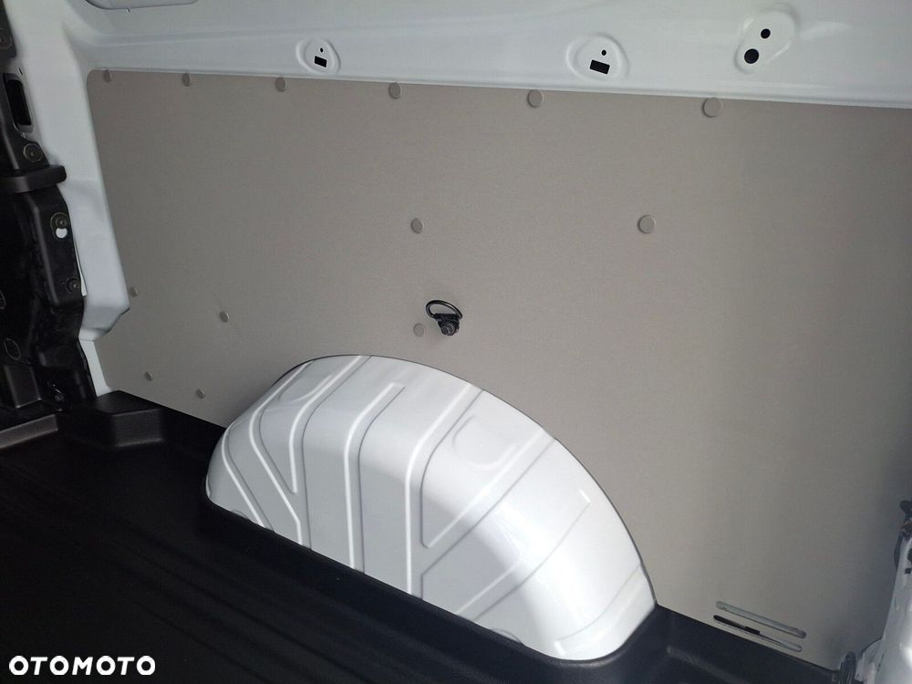 Volkswagen Transporter Furgon Plus - 32