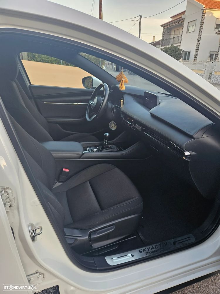 Mazda 3 - 7