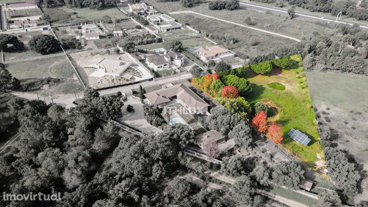 Terreno Urbano em Alhos Vedros - Grande imagem: 2/3