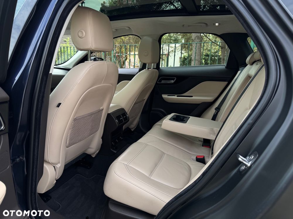 Jaguar F-Pace 25t AWD Prestige - 21