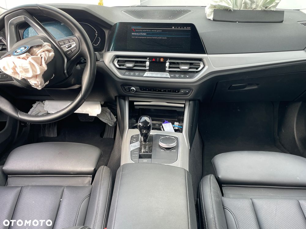 BMW Seria 3 330e iPerformance Sport Line - 7