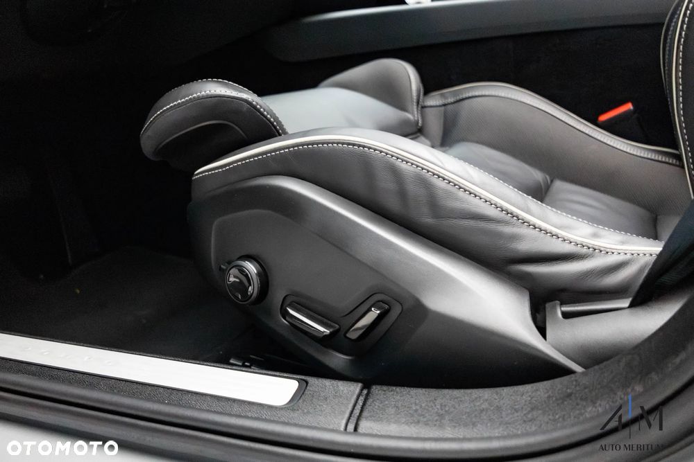 Volvo S60 B5 B AWD Ultimate Dark - 20