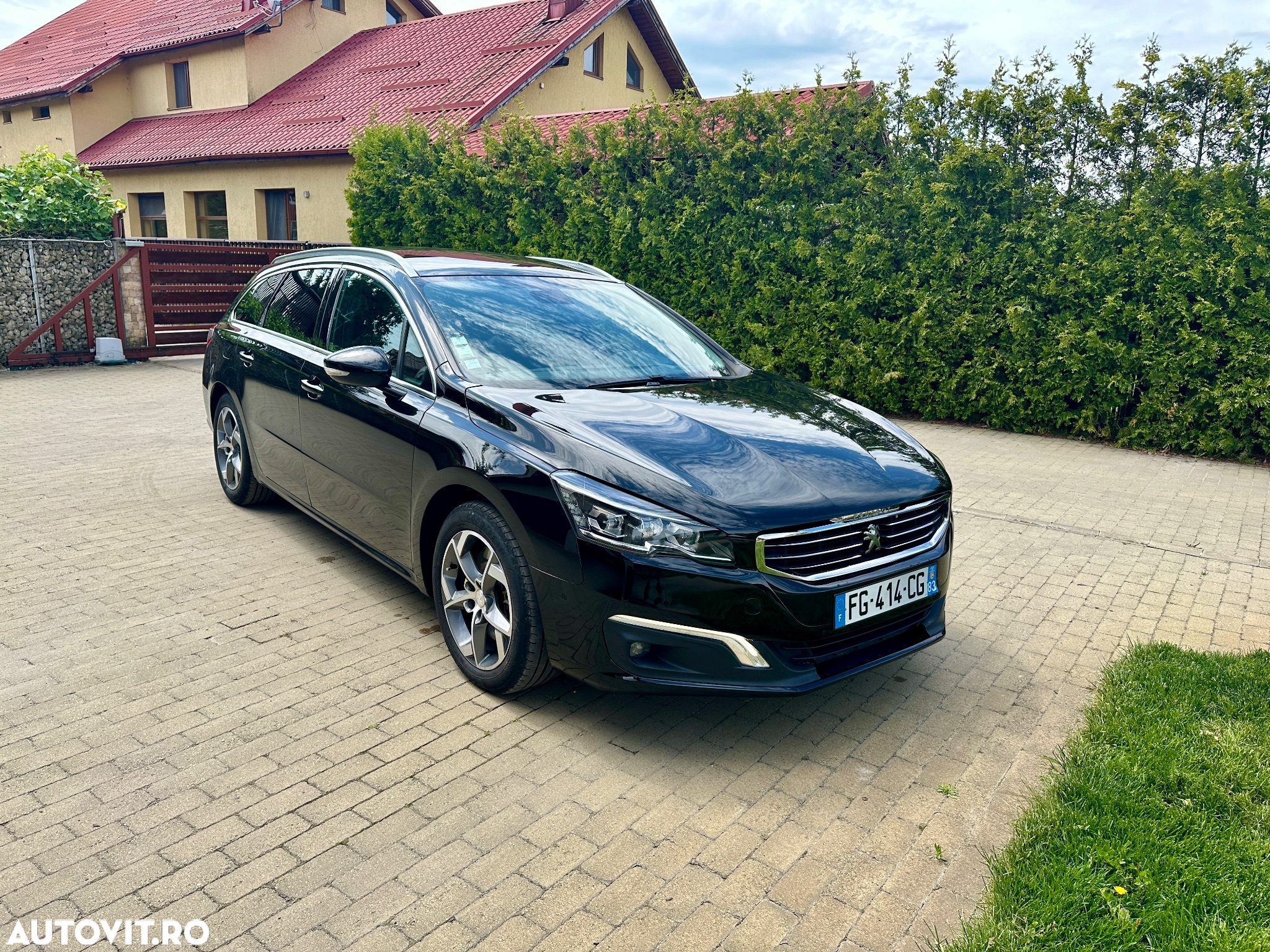 Peugeot 508 SW BlueHDi FAP 180 Automatik Stop&Start Allure - 2
