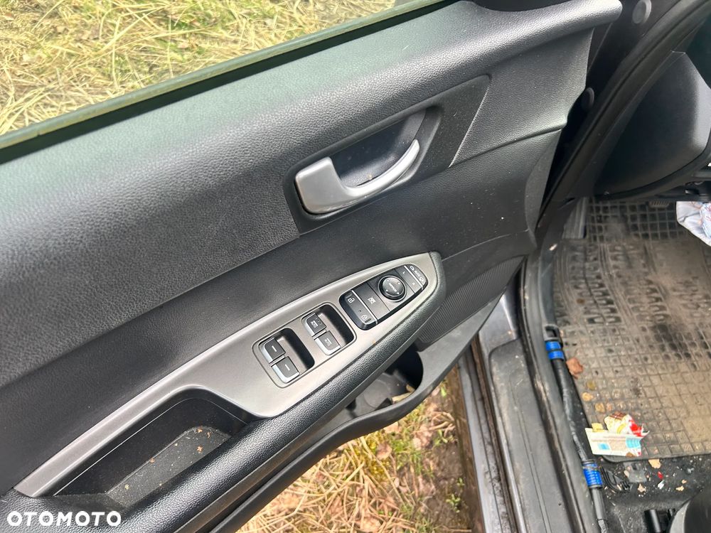 Kia Optima 2.0 L - 17