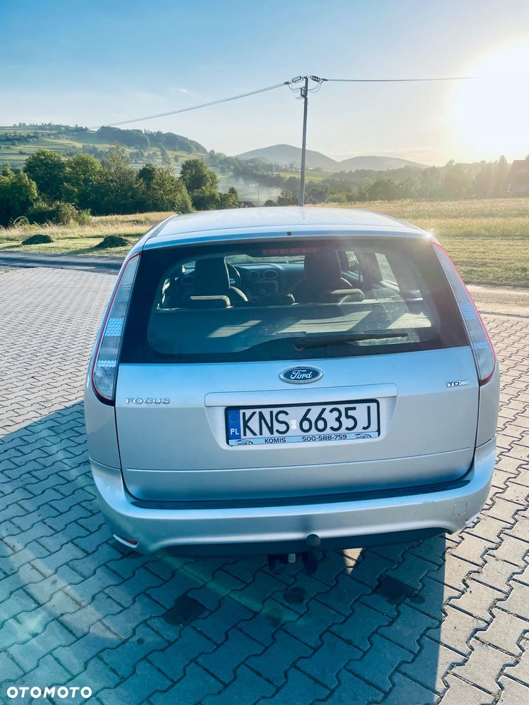 Ford Focus 1.6 TDCi Ambiente - 5