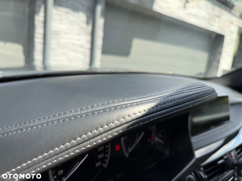 BMW X6 - 25