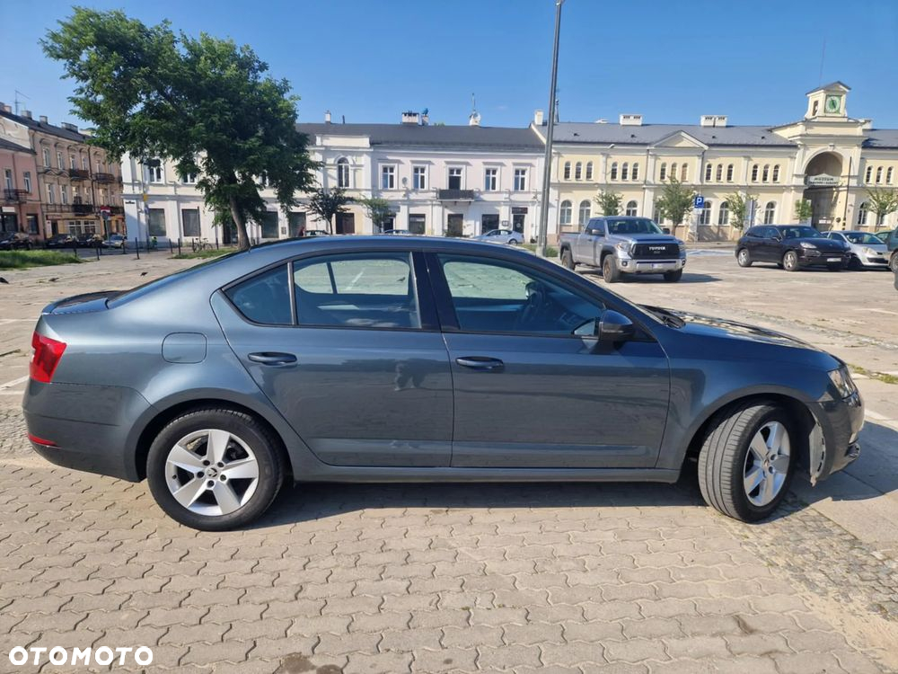 Skoda Octavia 1.5 TSI ACT Ambition - 4