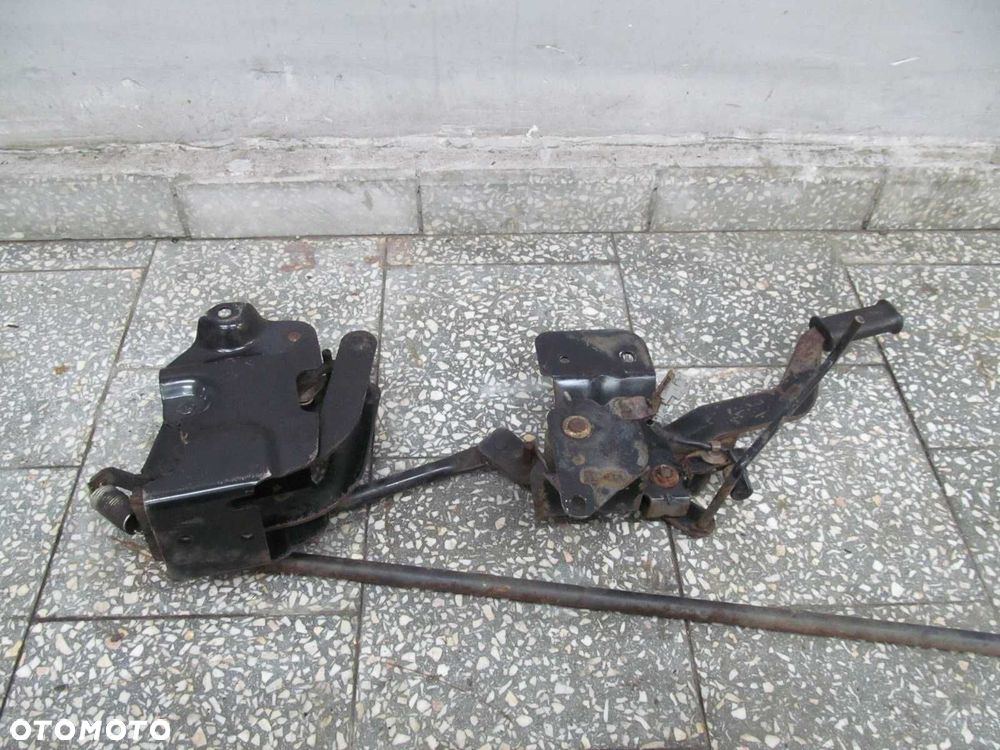 NISSAN CABSTAR MAXITY NT400 BLOKADA ZAMEK KABINY LEWY 07-15 - 4