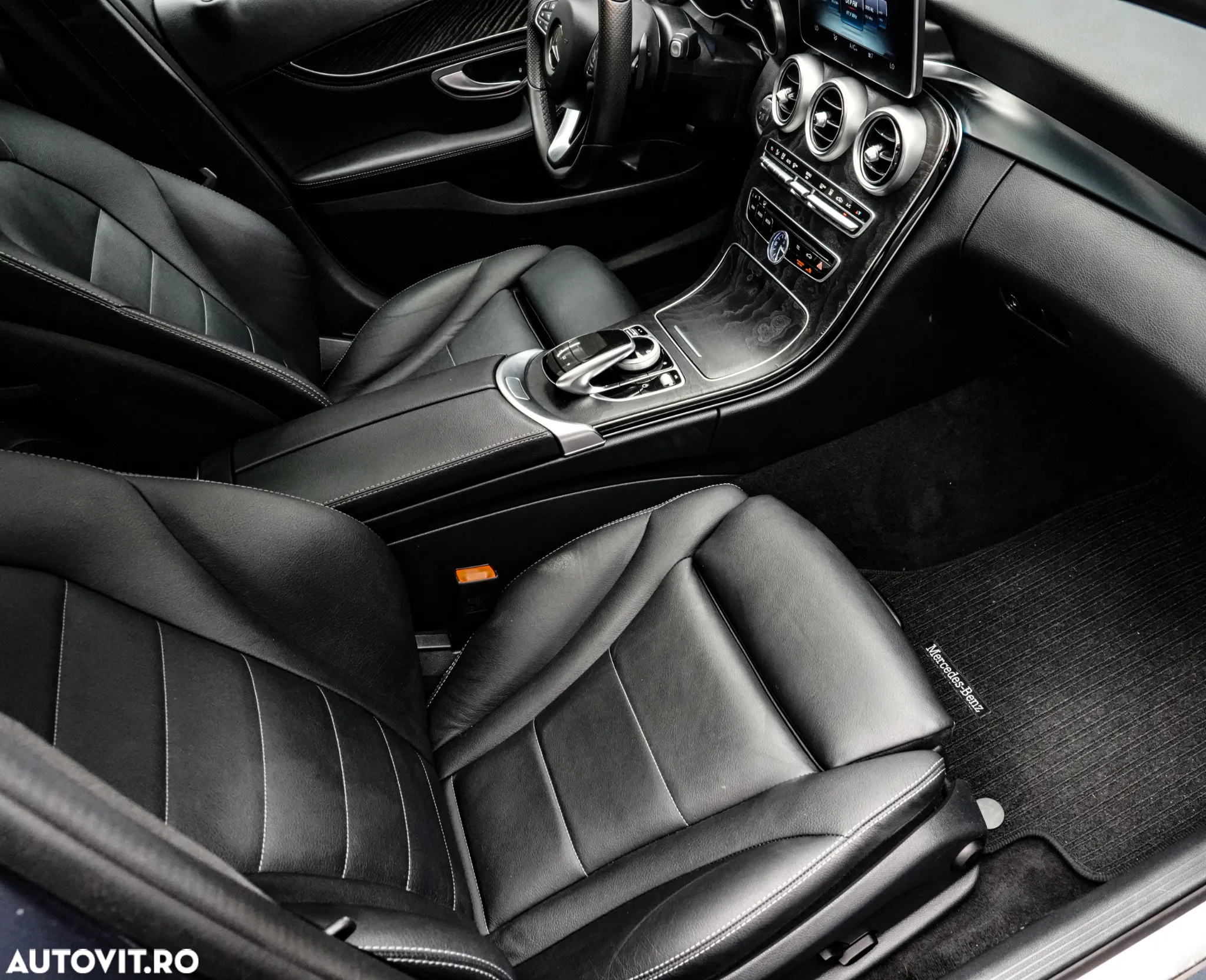 Mercedes-Benz C - 13