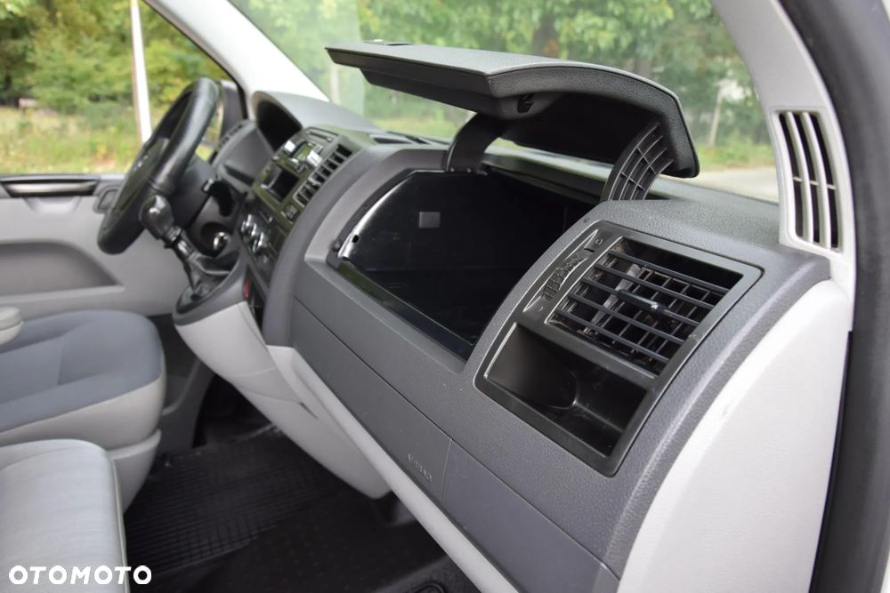 Volkswagen Transporter T5 TDI L1H2 - 12