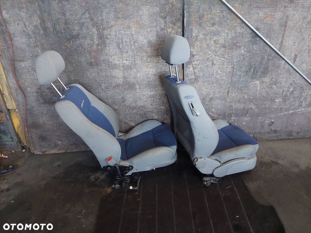 FOTELE KOMPLET LEWY PRAWY KANAPA TYŁ VOLKSWAGEN GOLF IV 3D - 5