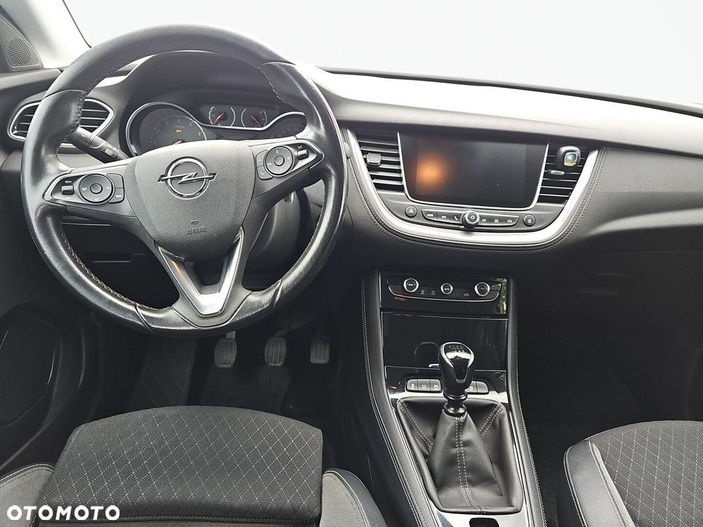 Opel Grandland X - 16