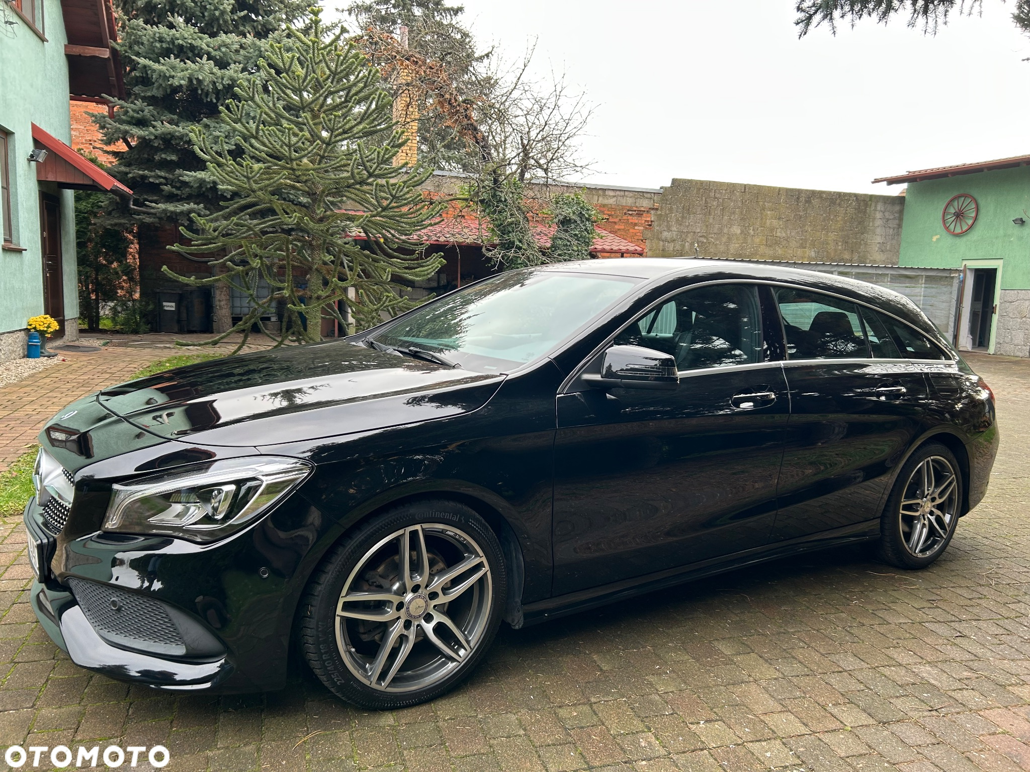Mercedes-Benz CLA Shooting Brake 200 7G-DCT AMG Line - 11