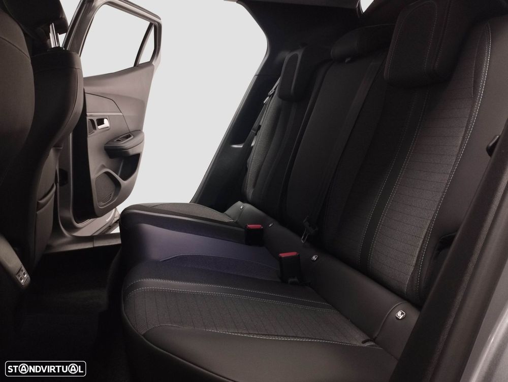 Peugeot 2008 1.2 PureTech Active Pack - 11